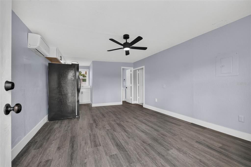 For Sale: $265,000 (4 beds, 3 baths, 2056 Square Feet)