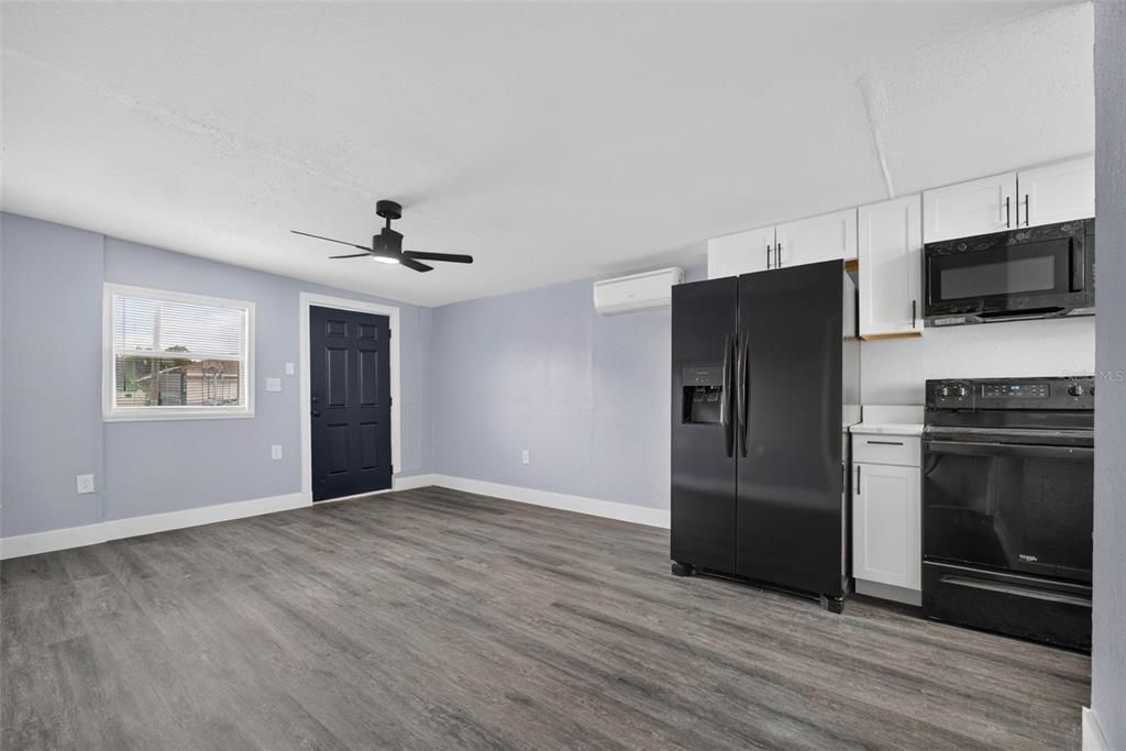 For Sale: $265,000 (4 beds, 3 baths, 2056 Square Feet)