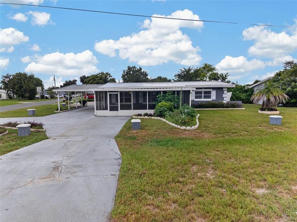 For Sale: $265,000 (4 beds, 3 baths, 2056 Square Feet)