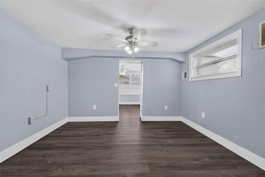 For Sale: $265,000 (4 beds, 3 baths, 2056 Square Feet)