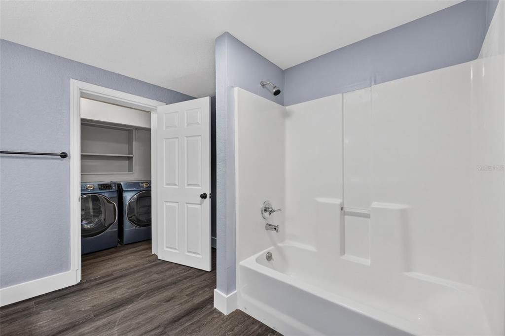 For Sale: $265,000 (4 beds, 3 baths, 2056 Square Feet)