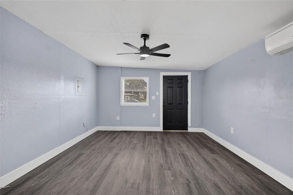 For Sale: $265,000 (4 beds, 3 baths, 2056 Square Feet)