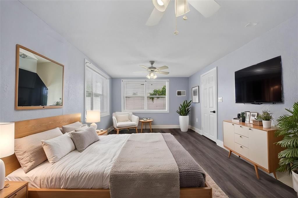For Sale: $265,000 (4 beds, 3 baths, 2056 Square Feet)