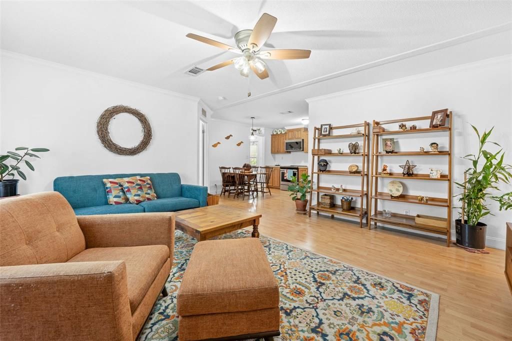 En Venta: $225,000 (3 camas, 2 baños, 1120 Pies cuadrados)