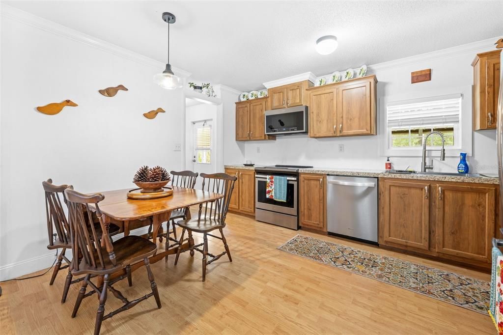 En Venta: $225,000 (3 camas, 2 baños, 1120 Pies cuadrados)
