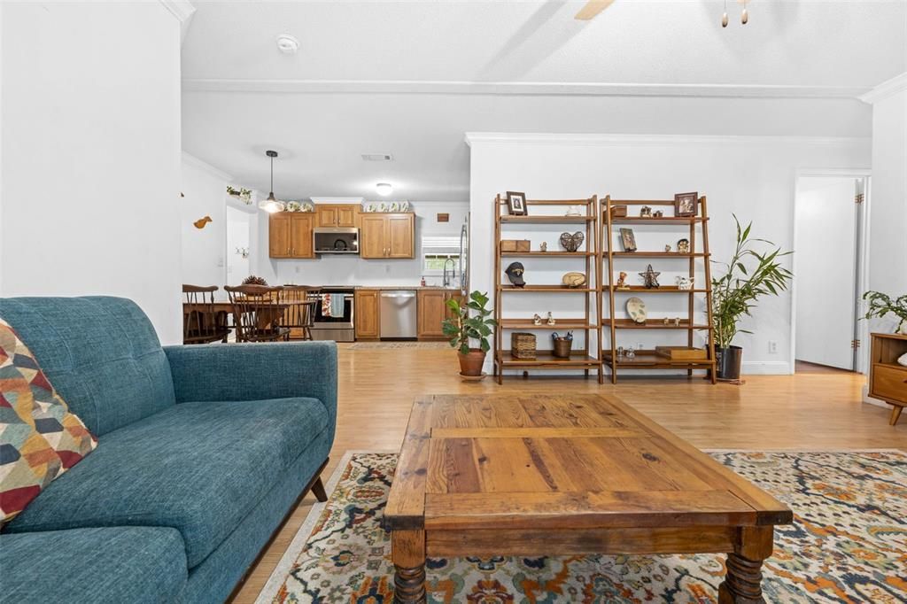 En Venta: $225,000 (3 camas, 2 baños, 1120 Pies cuadrados)