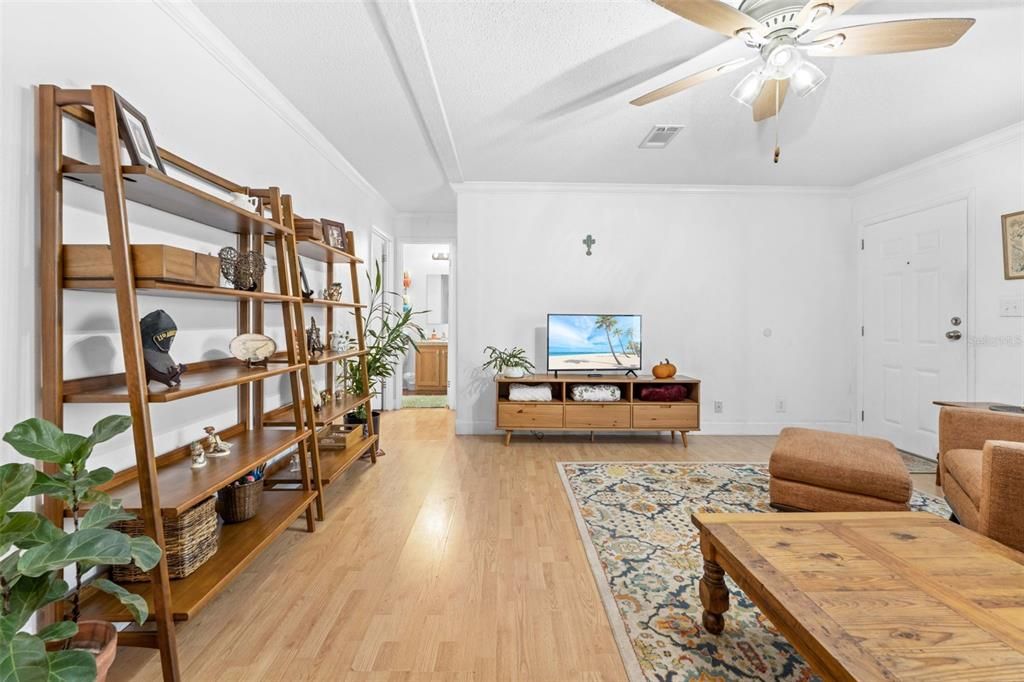 En Venta: $225,000 (3 camas, 2 baños, 1120 Pies cuadrados)