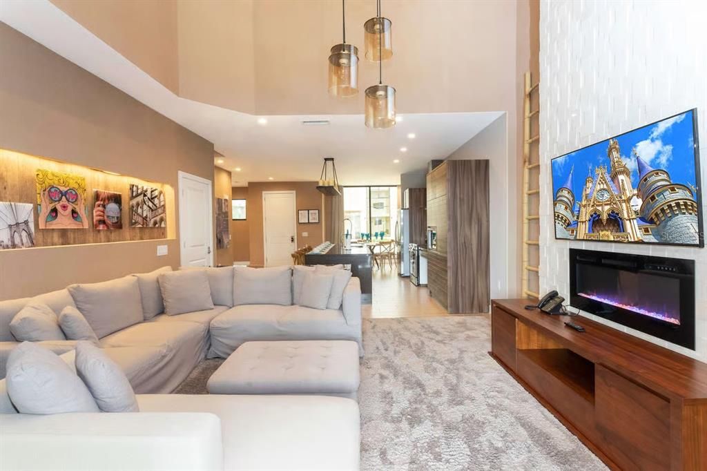 На продажу: $499,900 (4 спален, 4 ванн, 2356 Квадратных фут)