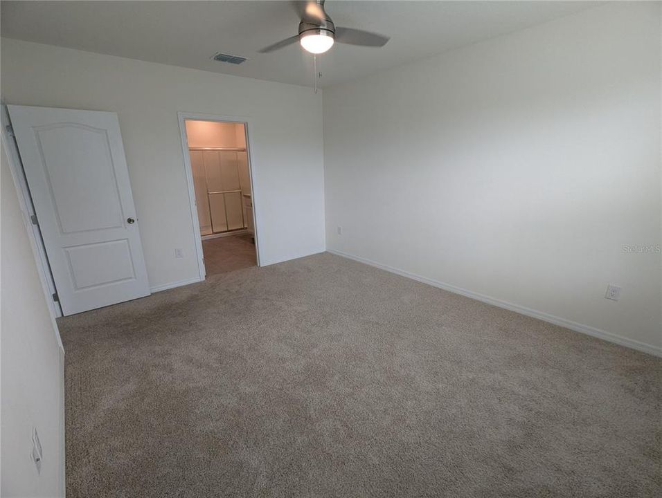 For Rent: $2,400 (4 beds, 2 baths, 1867 Square Feet)