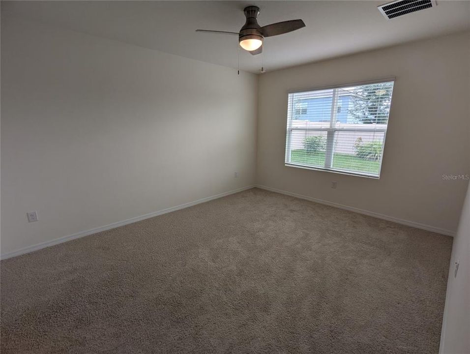 For Rent: $2,400 (4 beds, 2 baths, 1867 Square Feet)