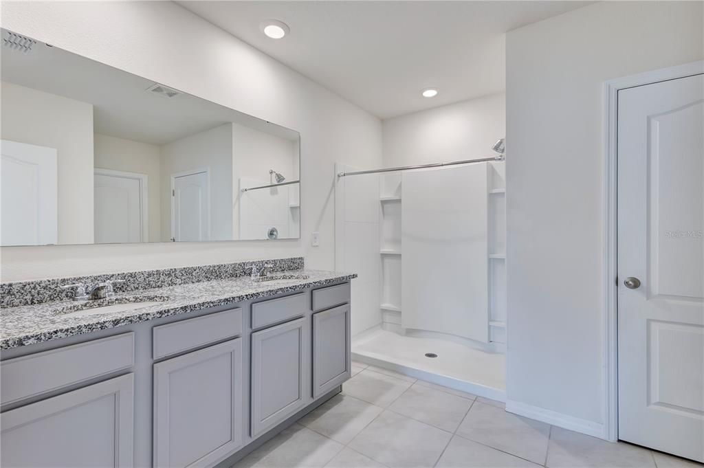 En Venta: $399,900 (4 camas, 2 baños, 1830 Pies cuadrados)