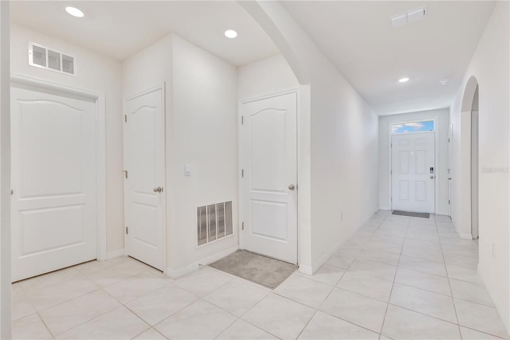En Venta: $399,900 (4 camas, 2 baños, 1830 Pies cuadrados)