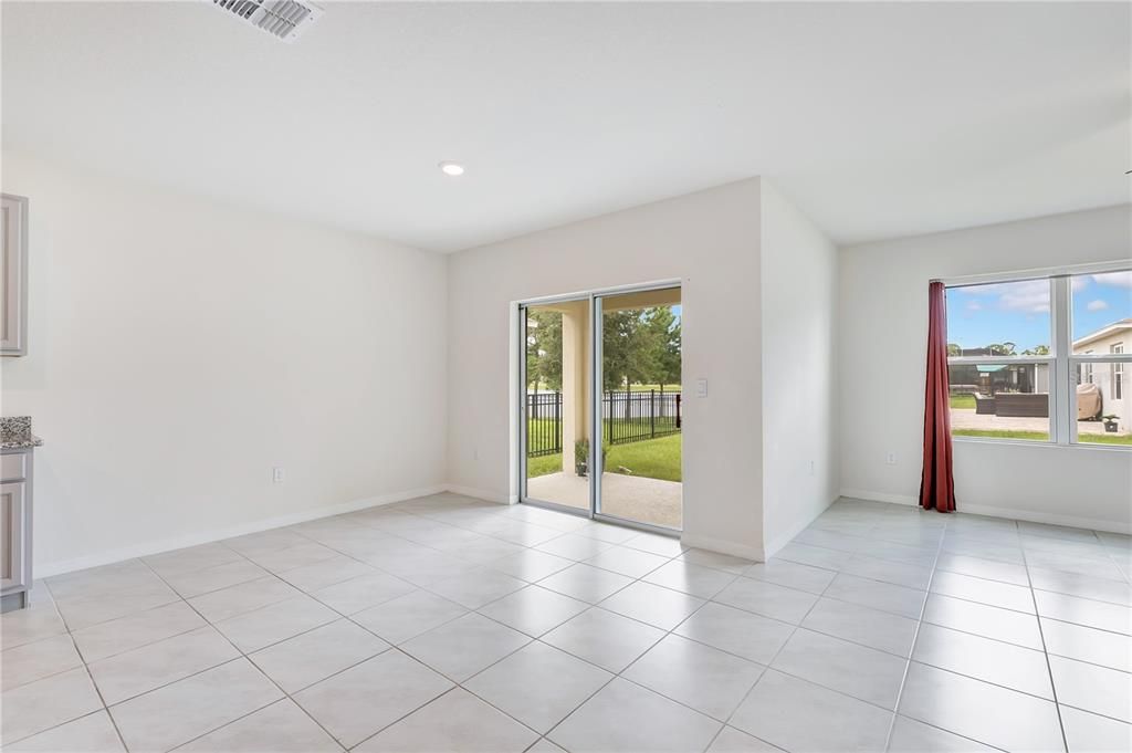En Venta: $399,900 (4 camas, 2 baños, 1830 Pies cuadrados)