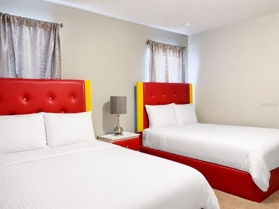 В аренду: $4,995 (8 спален, 6 ванн, 4041 Квадратных фут)