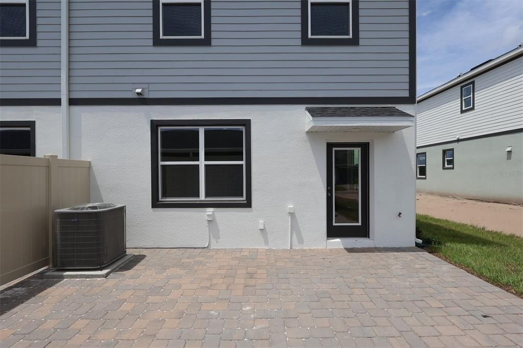 For Sale: $359,990 (3 beds, 2 baths, 1833 Square Feet)