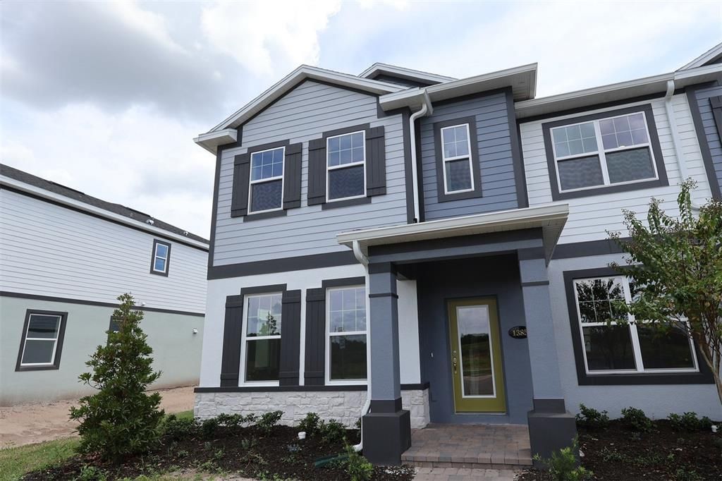 For Sale: $359,990 (3 beds, 2 baths, 1833 Square Feet)