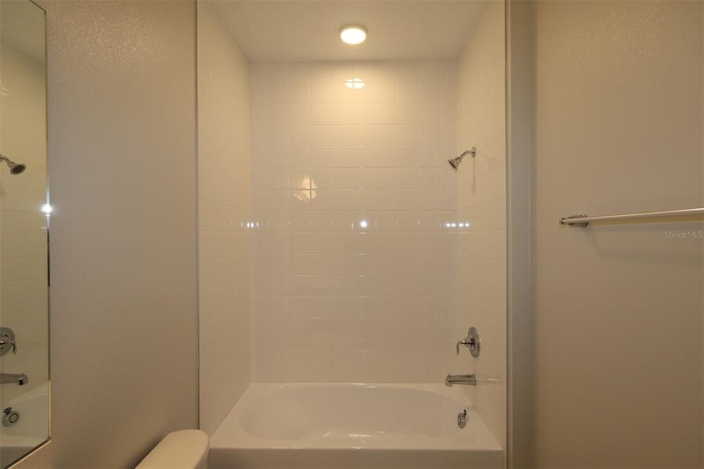 For Sale: $359,990 (3 beds, 2 baths, 1833 Square Feet)