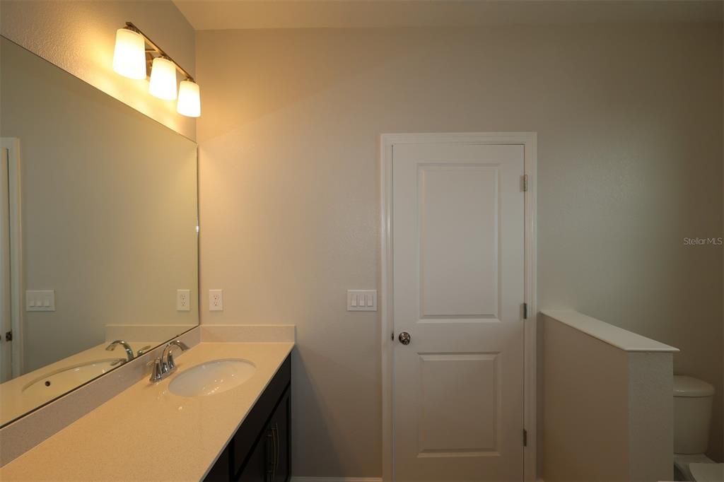 For Sale: $359,990 (3 beds, 2 baths, 1833 Square Feet)