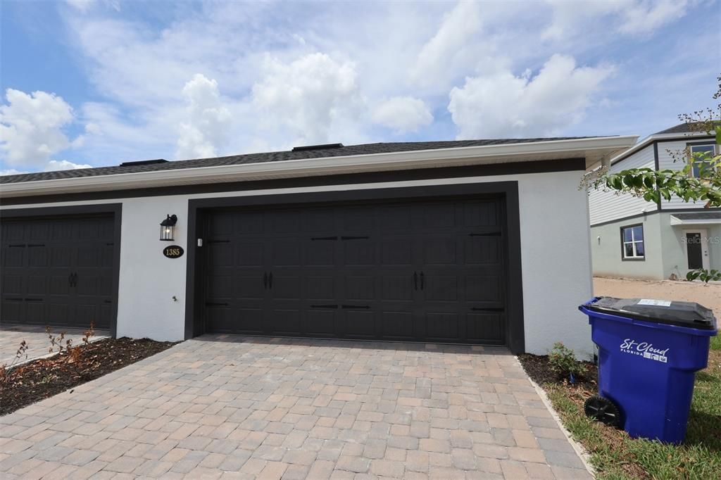 For Sale: $359,990 (3 beds, 2 baths, 1833 Square Feet)