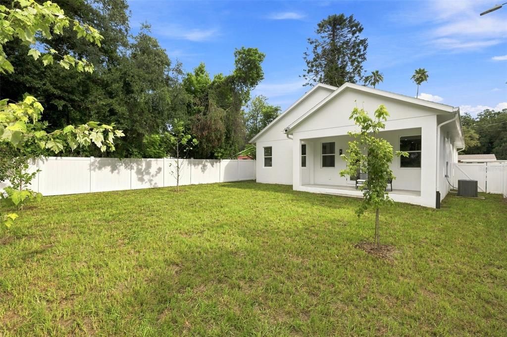 For Sale: $450,000 (3 beds, 2 baths, 1642 Square Feet)