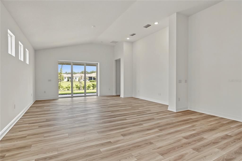 For Sale: $498,500 (3 beds, 2 baths, 2180 Square Feet)