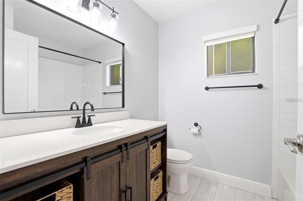 For Rent: $2,450 (3 beds, 2 baths, 1554 Square Feet)