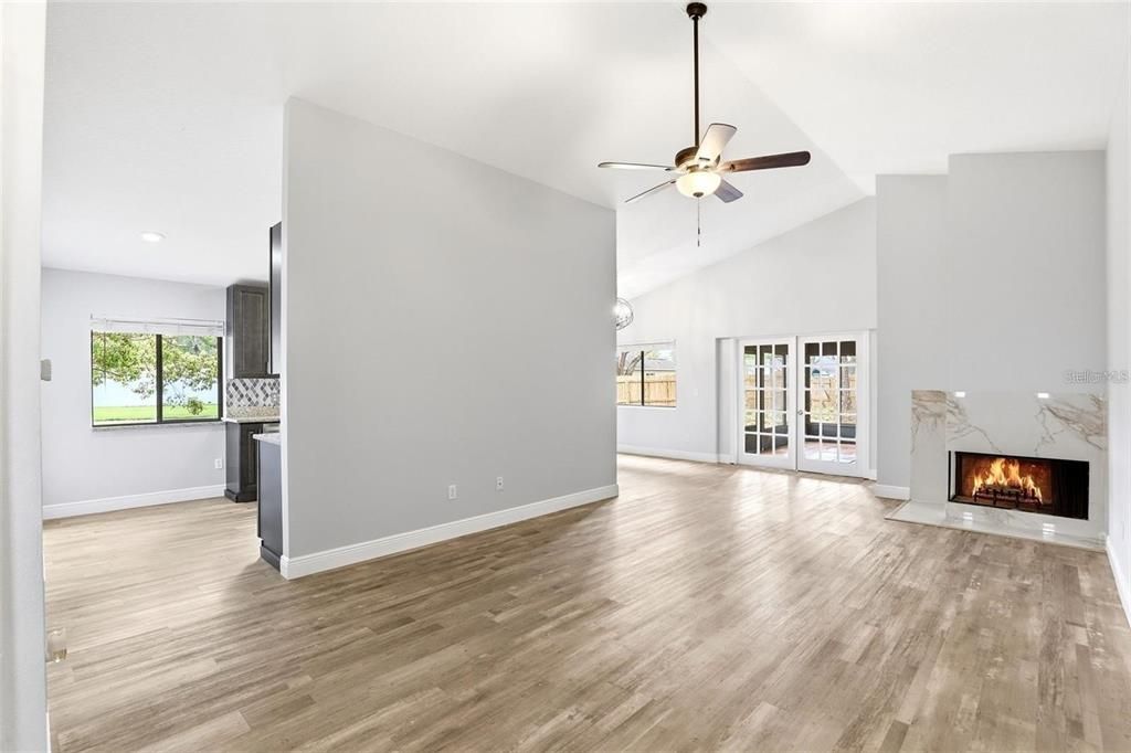 For Rent: $2,450 (3 beds, 2 baths, 1554 Square Feet)