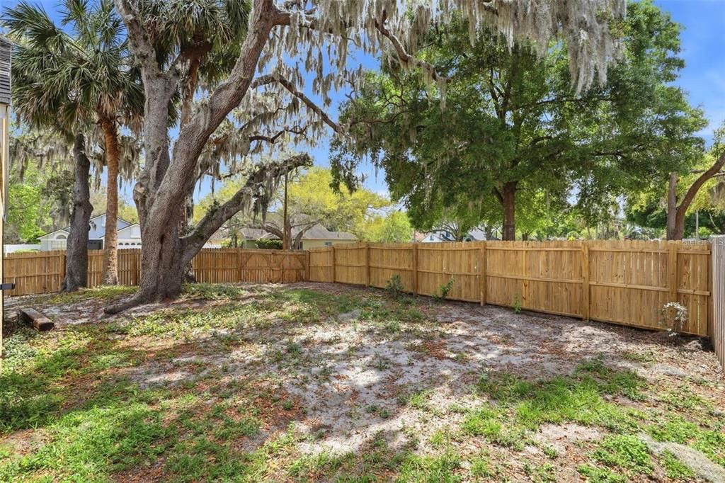For Rent: $2,450 (3 beds, 2 baths, 1554 Square Feet)