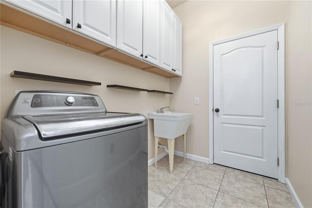 For Sale: $435,000 (4 beds, 3 baths, 2135 Square Feet)