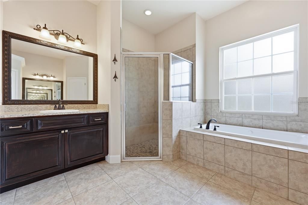 For Sale: $435,000 (4 beds, 3 baths, 2135 Square Feet)