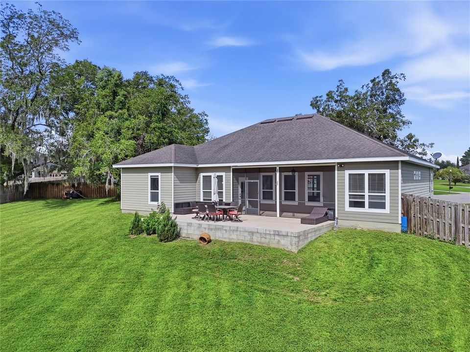 For Sale: $435,000 (4 beds, 3 baths, 2135 Square Feet)