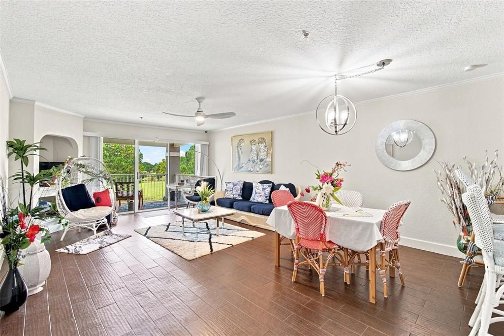En Venta: $240,000 (2 camas, 2 baños, 1488 Pies cuadrados)