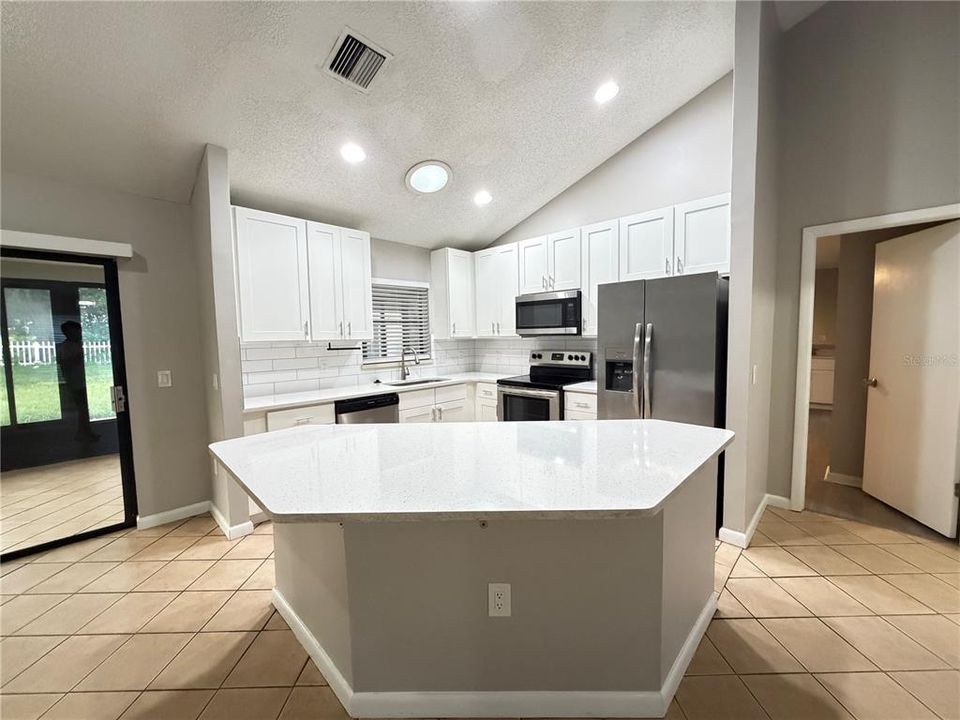 For Sale: $271,900 (3 beds, 2 baths, 1228 Square Feet)