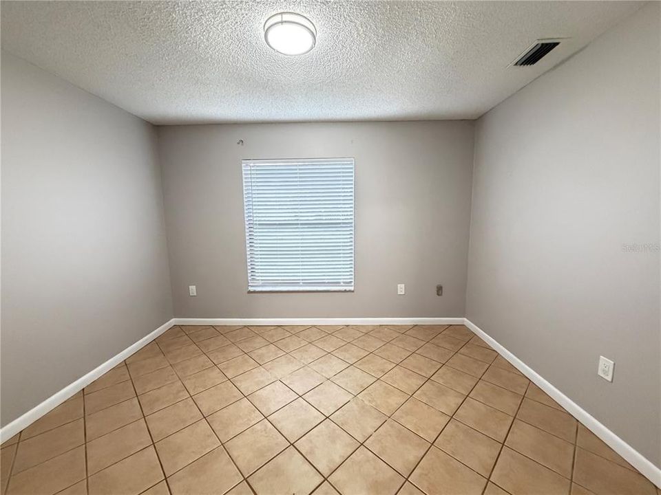 For Sale: $271,900 (3 beds, 2 baths, 1228 Square Feet)