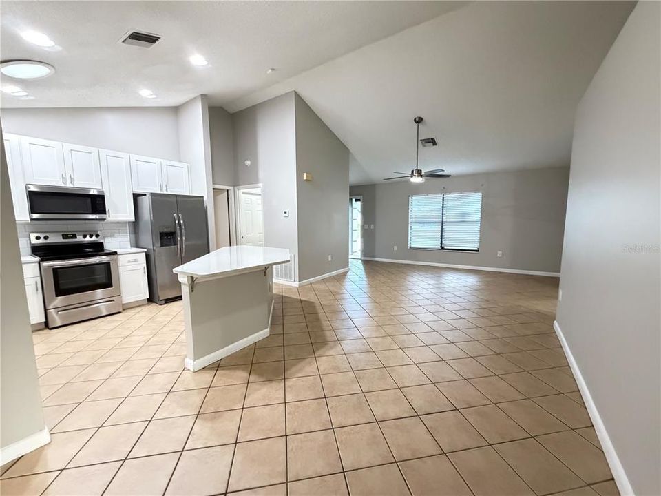 For Sale: $271,900 (3 beds, 2 baths, 1228 Square Feet)