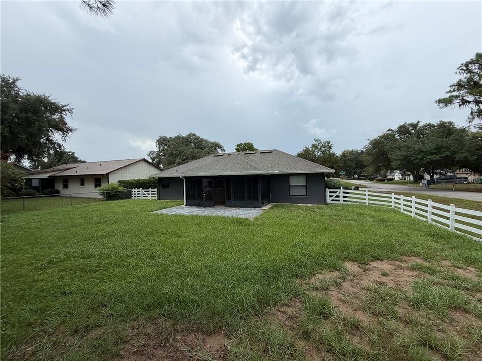 For Sale: $271,900 (3 beds, 2 baths, 1228 Square Feet)