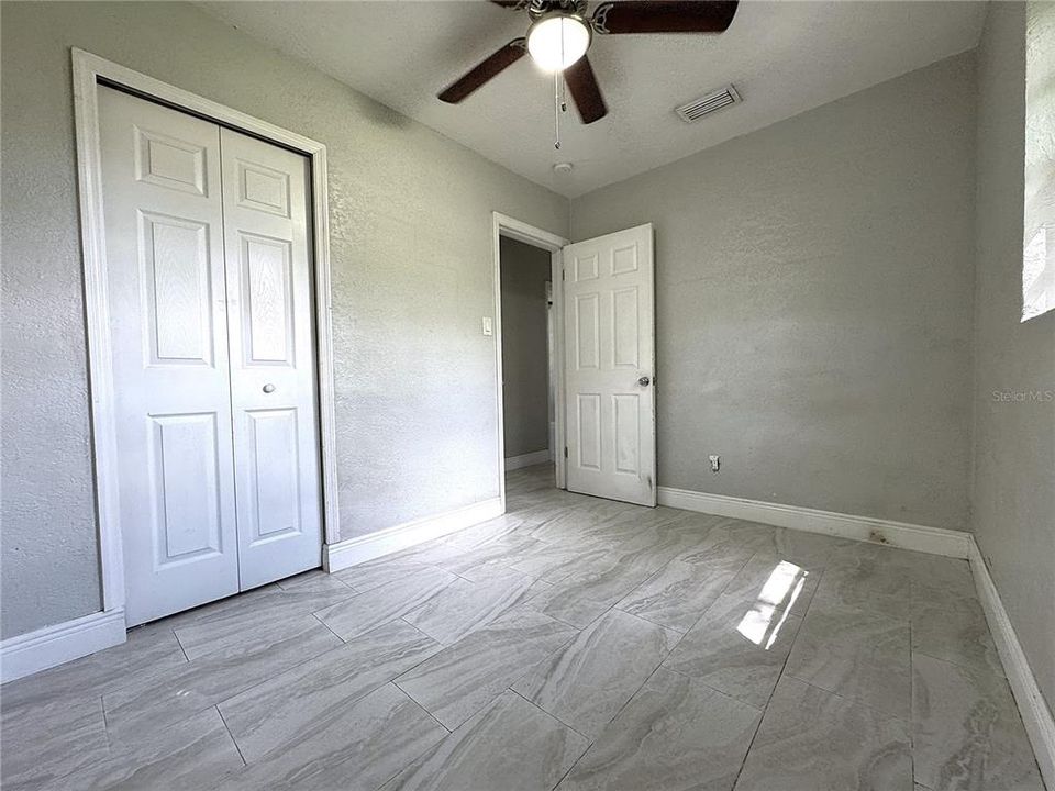 For Sale: $275,000 (3 beds, 2 baths, 1014 Square Feet)