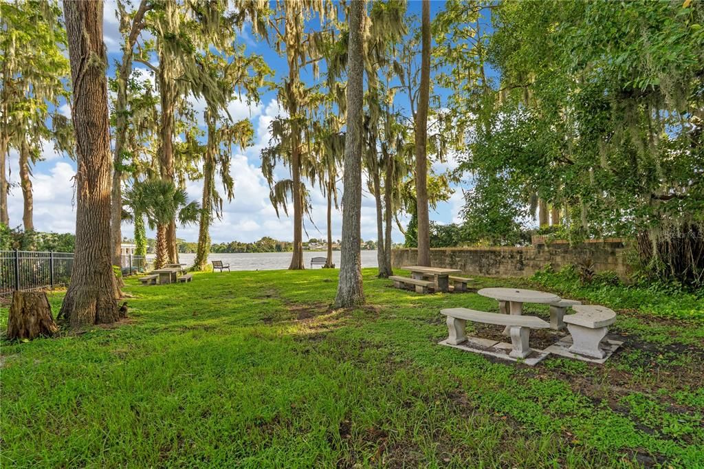 For Sale: $1,700,000 (0.38 acres)