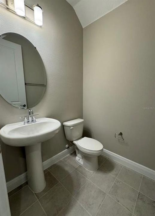 For Rent: $3,100 (4 beds, 2 baths, 2114 Square Feet)