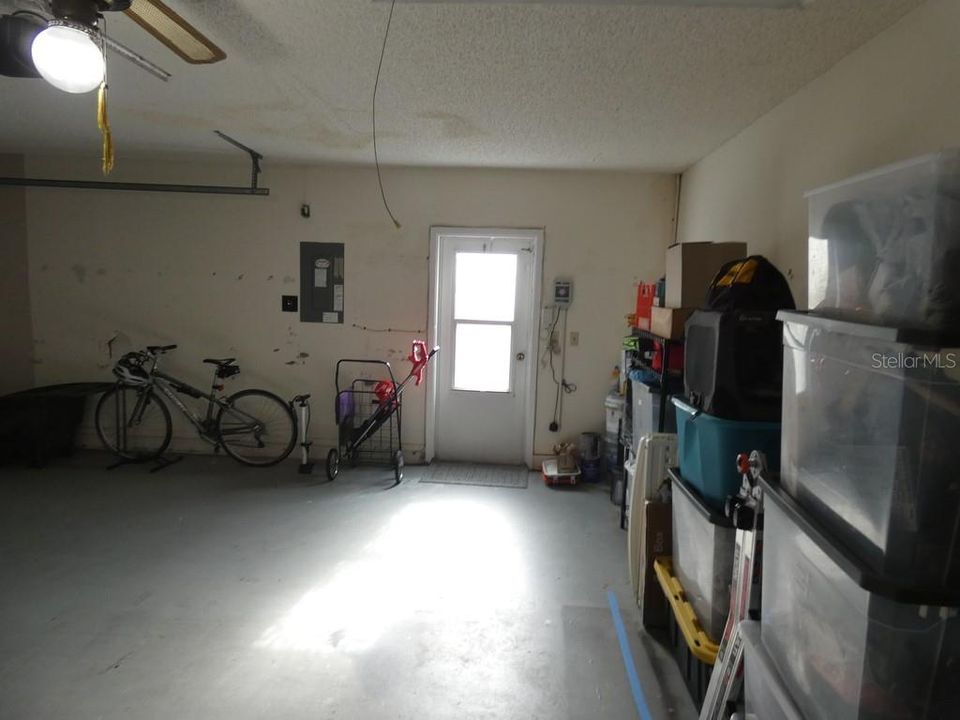 For Sale: $425,000 (3 beds, 2 baths, 1356 Square Feet)