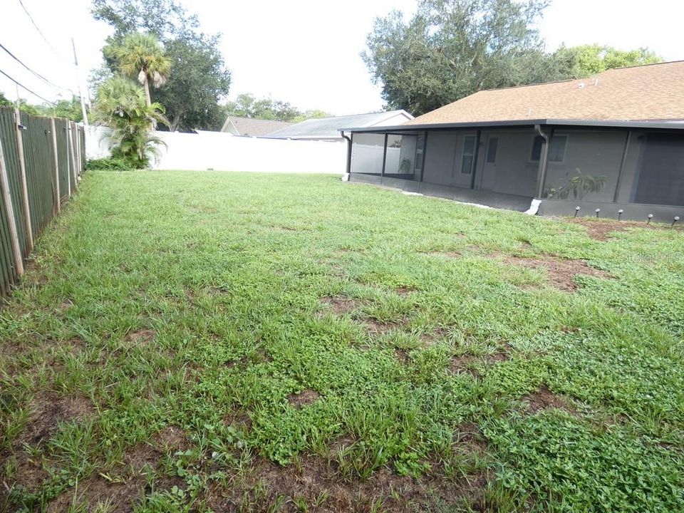 For Sale: $425,000 (3 beds, 2 baths, 1356 Square Feet)