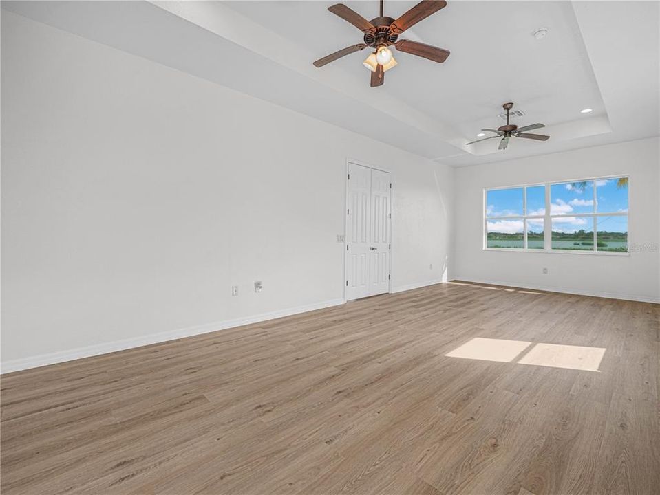 На продажу: $549,999 (3 спален, 3 ванн, 2682 Квадратных фут)