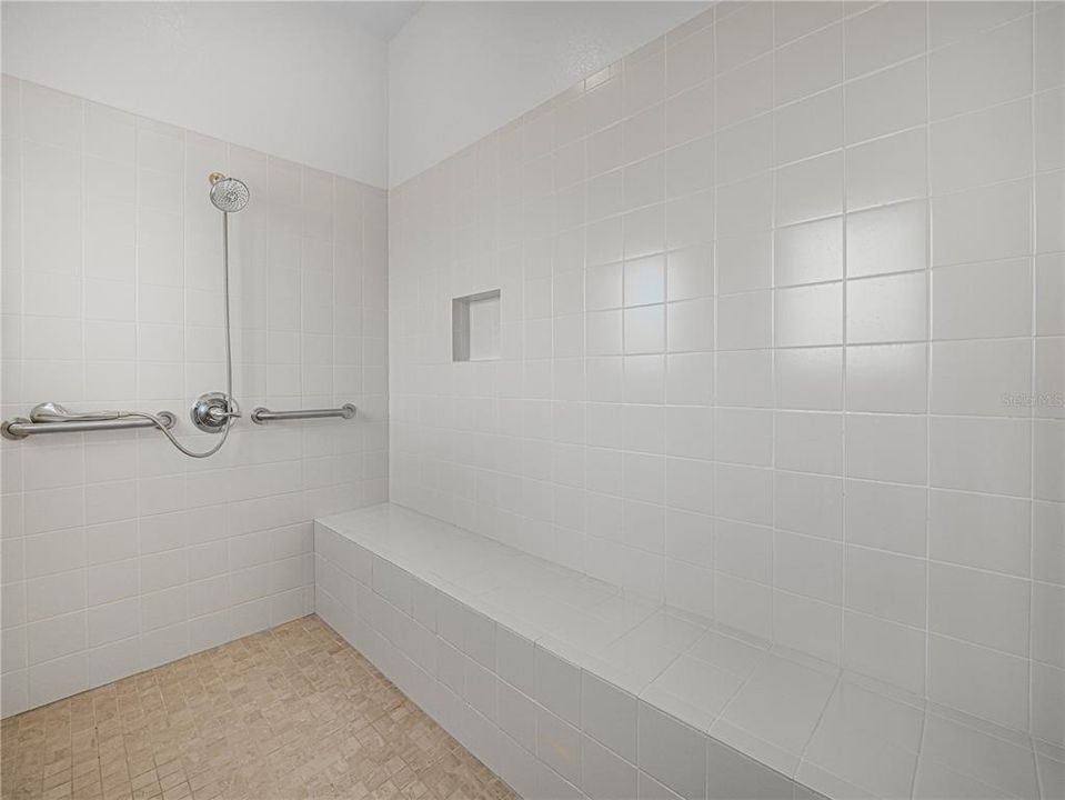 На продажу: $549,999 (3 спален, 3 ванн, 2682 Квадратных фут)