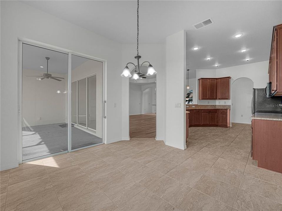 На продажу: $549,999 (3 спален, 3 ванн, 2682 Квадратных фут)
