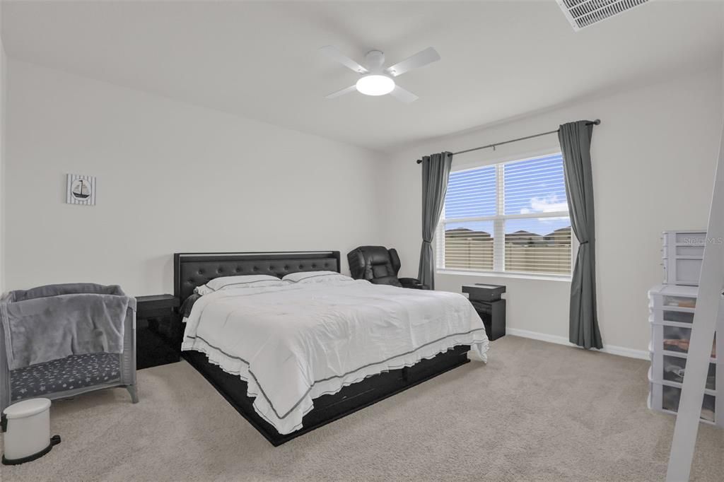 For Sale: $389,900 (3 beds, 2 baths, 1651 Square Feet)