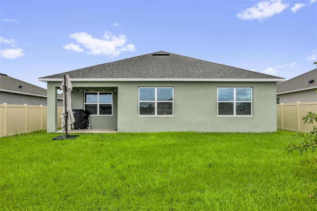 For Sale: $389,900 (3 beds, 2 baths, 1651 Square Feet)