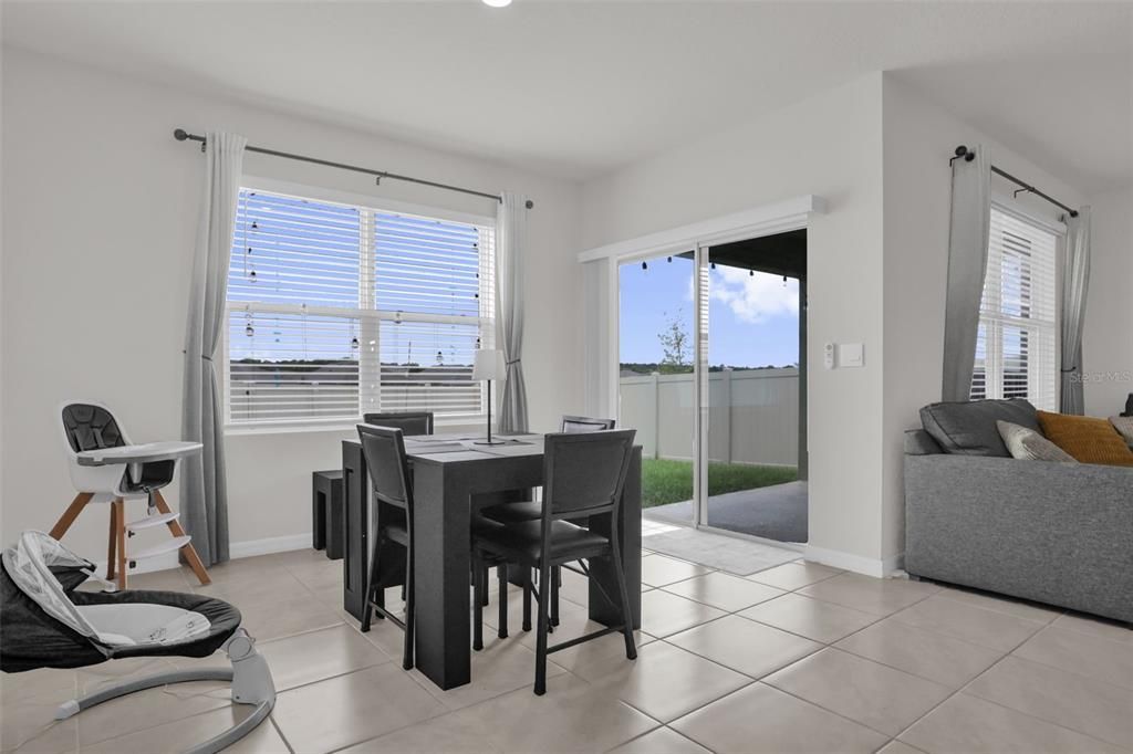 For Sale: $389,900 (3 beds, 2 baths, 1651 Square Feet)