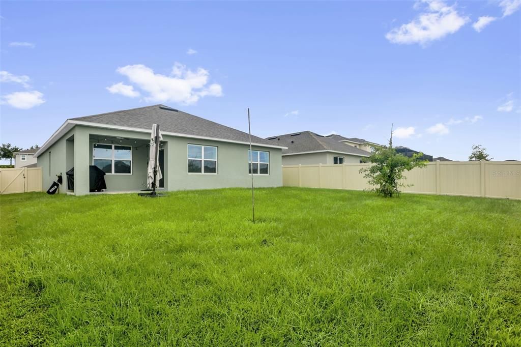 For Sale: $389,900 (3 beds, 2 baths, 1651 Square Feet)