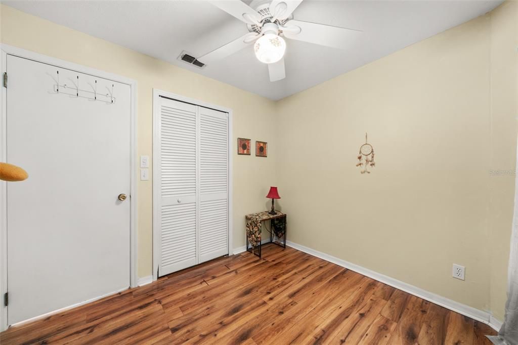 En Venta: $289,900 (3 camas, 2 baños, 1184 Pies cuadrados)