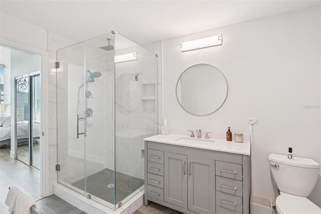 For Rent: $2,600 (1 beds, 1 baths, 838 Square Feet)